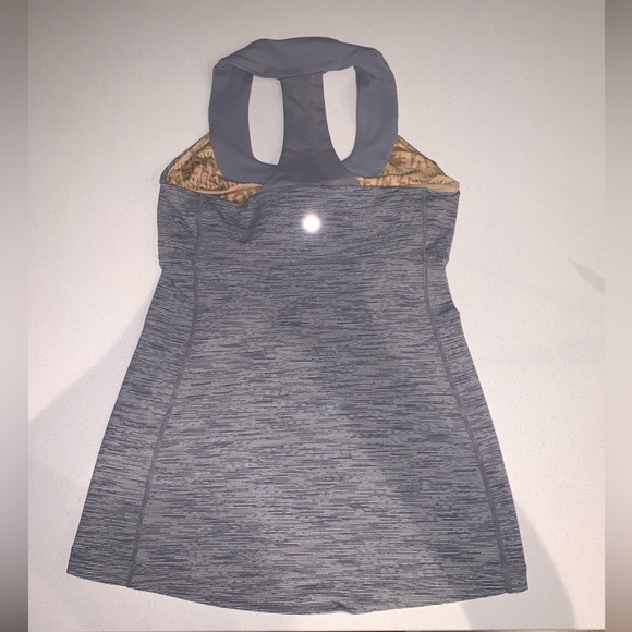 Lululemon Scoop Neck Tank - Picture 3 of 6